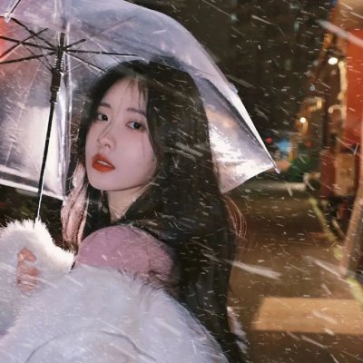 吞噬太阳的女子